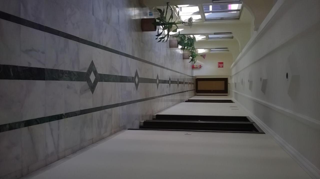 Hotel Alpha Vadodara Exteriör bild